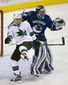 sharks_canucks_hockey_84196.jpg