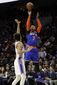 knicks_76ers_basketball_46488.jpg