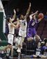 wcc_portland_san_diego_basketball_06182.jpg