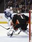 canucks_ducks_hockey_43413.jpg