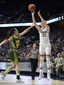 aac_usf_uconn_basketball_84473.jpg