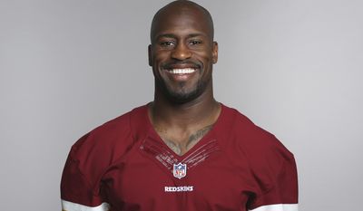 FILE - This is a 2016 file photo showing Vernon Davis of the Washington Redskins NFL football team. The Redskins have re-signed tight end Vernon Davis. According to Davis’ Snapchat, it’s a three-year deal. The team announced the contract early Wednesday morning, March 8, 2017. (AP Photo/File)