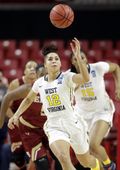 ncaa_elon_west_virginia_basketball_37289.jpg