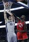 raptors_pistons_basketball_99125.jpg