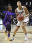 ncaa_albany_uconn_basketball_92579.jpg