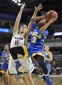 ncaa_ucla_connecticut_basketball_03460.jpg