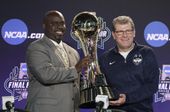 ap_coach_of_the_year_basketball_15509.jpg