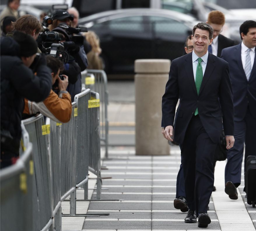 Bill Baroni arrives for sentencing at federal court in Newark, N.J., Wednesday, March 29, 2017. Baroni and Bridget Kelly, former aides to New Jersey Gov. Chris Christie, are scheduled to be sentenced Wednesday for their roles in the 2013 George Washington Bridge lane-closing scandal. (AP Photo/Julio Cortez)