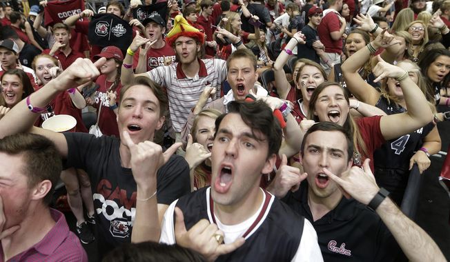 South Carolina fans cheer before the semifinals of the Final Four NCAA college basketball tournament between South Carolina and Gonzaga, Saturday, April 1, 2017, in Glendale, Ariz. (AP Photo/David J. Phillip)