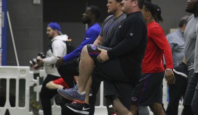 Buffalo Bills defensive tackle Kyle Williams works out during the first day of voluntary off season conditioning, Monday, April 3, 2017, in Orchard Park, N.Y. (AP Photo/Jeffrey T. Barnes)