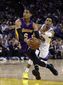 lakers_warriors_basketball_06375.jpg