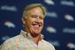 broncos_elway_football_07223.jpg