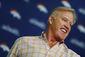 broncos_elway_football_07479.jpg