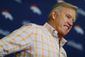 broncos_elway_football_13367.jpg