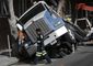truck_into_sinkhole_san_francisco_78739.jpg