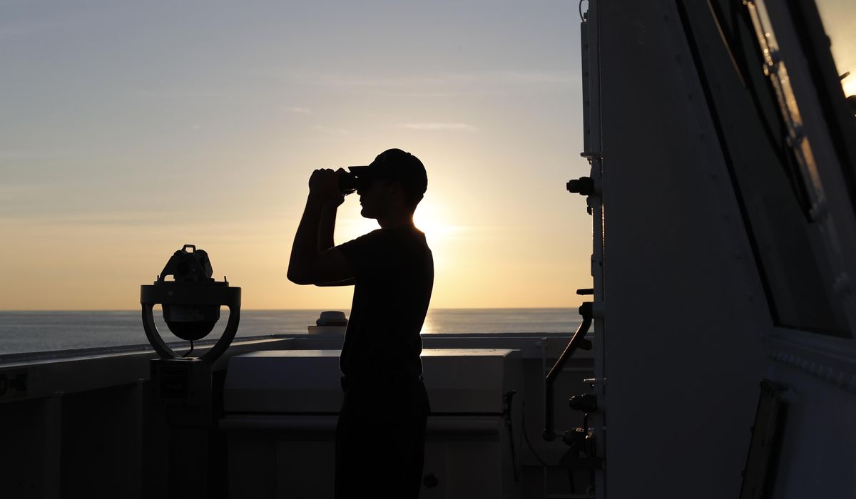 NextImg:Colombian Navy intercepts Starlink-equipped sub used by drug traffickers