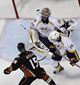 predators_ducks_hockey_43237.jpg