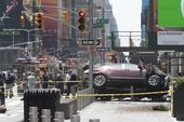 times_square_crash_30573.jpg
