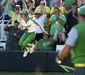 aptopix_kentucky_oregon_softball_15873.jpg