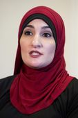commencement_muslim_activist_02955.jpg