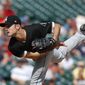 Chicago White Sox relief pitcher David Robertson throws against the Detroit Tigers in the eighth inning of a baseball game in Detroit, Sunday, June 4, 2017. (AP Photo/Paul Sancya)