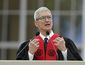 mit-commencement-apple-ceo_27541.jpg