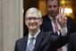 mit_commencement-apple_ceo_88891.jpg