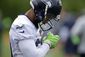 correction_seahawks_football_04367.jpg