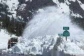 california_still_plowing_snow_08865.jpg