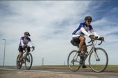 bicyclists_medical_research_fundraiser_27396.jpg