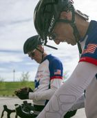 bicyclists_medical_research_fundraiser_37502.jpg