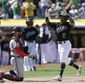 braves_athletics_baseball_52615.jpg
