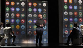 This image released by the Santa Fe Opera shows Edward Parks as Steve Jobs in Santa Fe Opera&#39;s world premiere of Mason Bates and Mark Campbell&#39;s opera, &amp;quot;The (R)evolution of Steve Jobs,&amp;quot; in Santa Fe, N.M. (Ken Howard/Santa Fe Opera via AP)