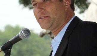 This June 4, 2017 photo provided by Kaper-Dale for Governor shows the Rev. Seth Kaper-Dale, pastor of the Highland Park Reformed Church in New Jersey, at a Medicare rally in Hackensack, N.J. Kaper-Dale is the Green Party candidate for governor in New Jersey. (Kaper-Dale for Governor via AP)