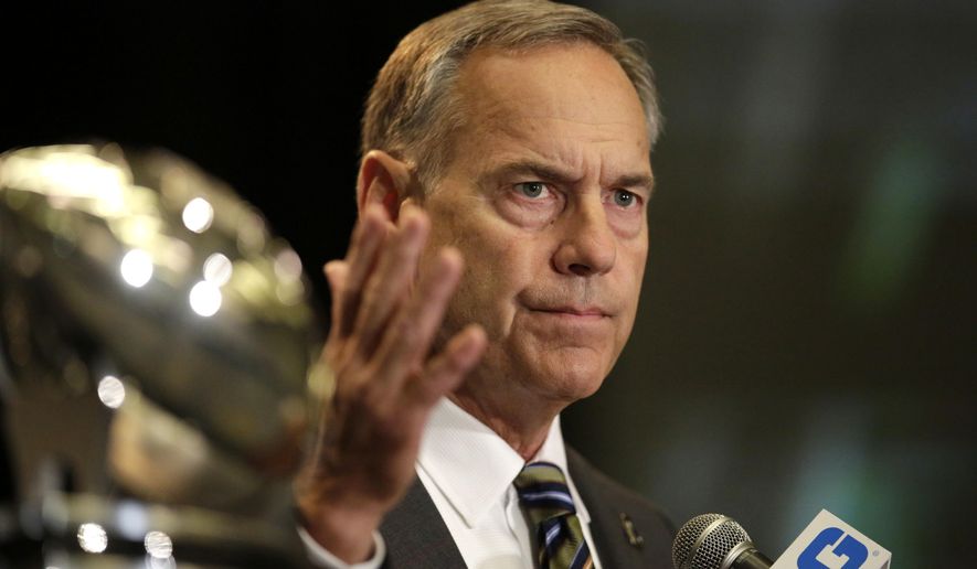 Michigan State NCAA college football head coach Mark Dantonio speaks at Big Ten Media Day in Chicago, Monday, July 24, 2017. (AP Photo/G-Jun Yam)