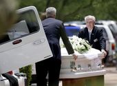 flash_floods_family_mourned_56186.jpg