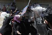 greece_migrants_protest_87803.jpg
