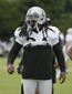 raiders_marshawn_mania_football_31762.jpg