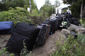crossing_to_canada_62802.jpg