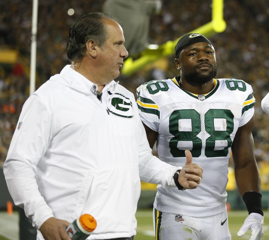 Green Bay Packers' Ty Montgomery walks to the locker room after an injury during the first half of an NFL football game against the Chicago Bears Thursday, Sept. 28, 2017, in Green Bay, Wis. (AP Photo/Matt Ludtke)