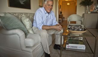 FILE - In this Oct. 3, 2014 photo, author Walter Isaacson poses before an interview at his home in New York. Isaacson&#39;s latest book, &amp;quot;Leonardo da Vinci,&amp;quot; comes out Oct. 17. (AP Photo/Bebeto Matthews, File)