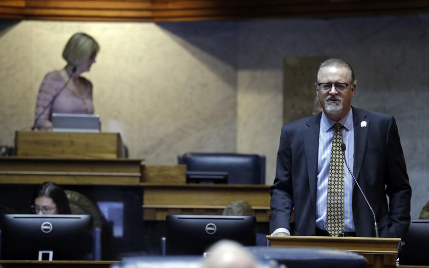 Senate President Pro Tem David Long, R-Fort Wayne, speaks to legislators during Organization Day at the Statehouse, Tuesday, Nov. 21, 2017, in Indianapolis. (AP Photo/Darron Cummings)