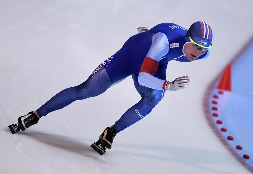 Winner Sverre Lunde Pedersen of Norway competes during the men's 5,000 meters distance at the Speed Skating World Cup in Erfurt, central Germany, Saturday, Jan. 20, 2018. (AP Photo/Jens Meyer)