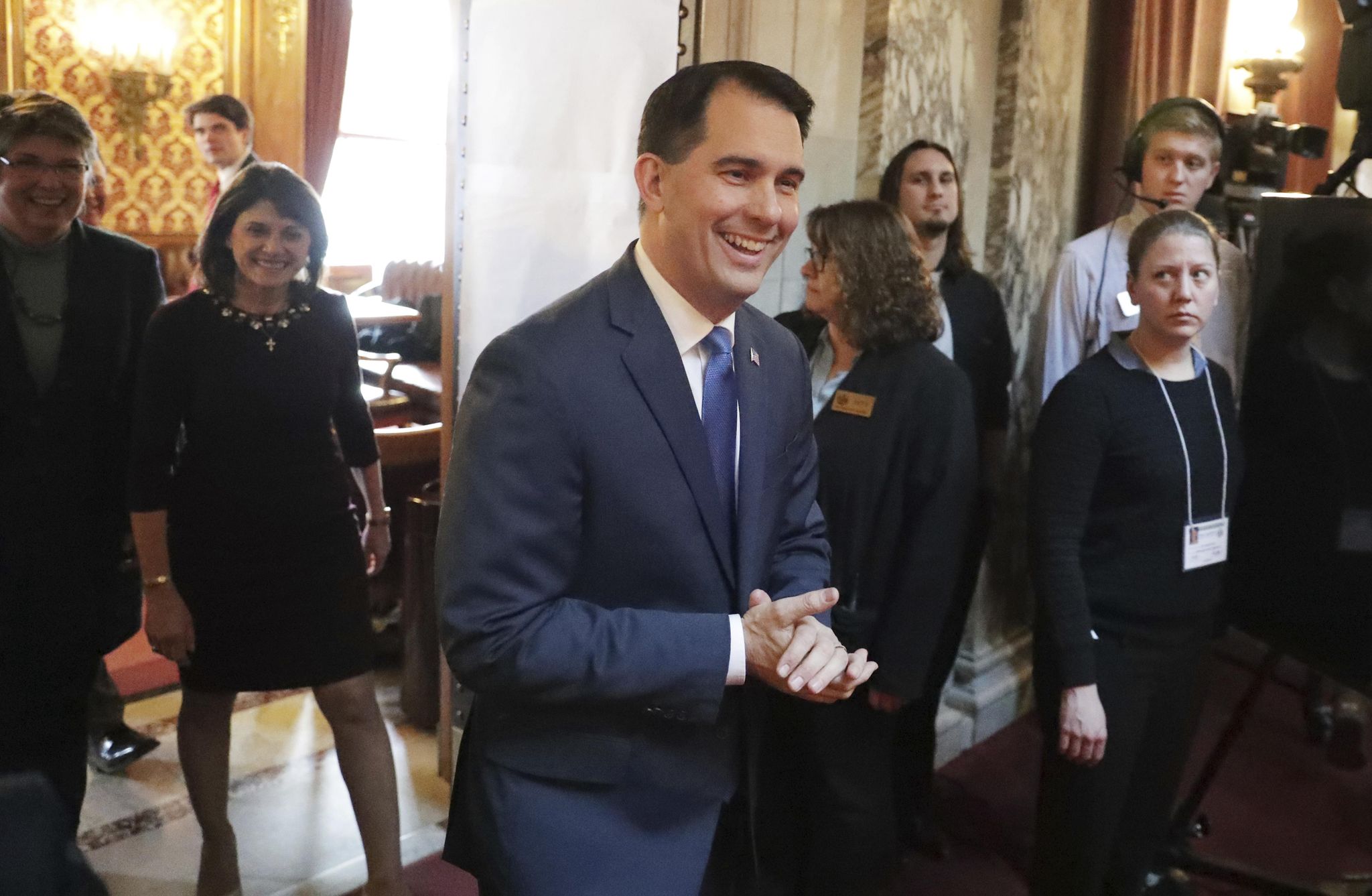 Scott Walker releases third ad in three weeks highlighting job training, manufacturing