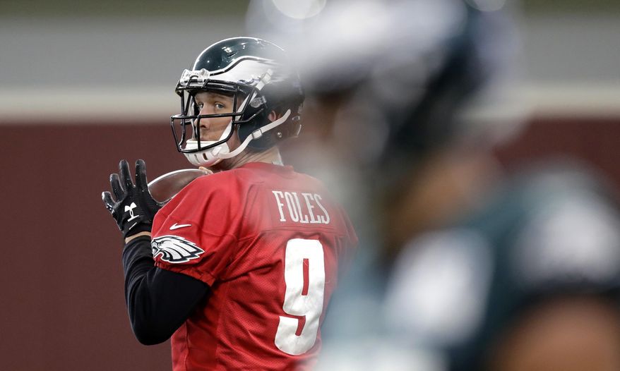 Philadelphia Eagles quarterback Nick Foles (9) throws during a practice for the NFL Super Bowl 52 football game Friday, Feb. 2, 2018, in Minneapolis. Philadelphia is scheduled to face the New England Patriots Sunday. (AP Photo/Eric Gay)