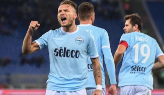 Lazio&#39;s Ciro Immobile celebrates after scoring a goal during the Italian Serie A soccer match between Lazio and Verona at the Olympic stadium in Rome, Italy, Monday, Feb. 19, 2016. (Alessandro Di Meo/ANSA via AP)