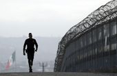 migrant_clampdown_47898.jpg