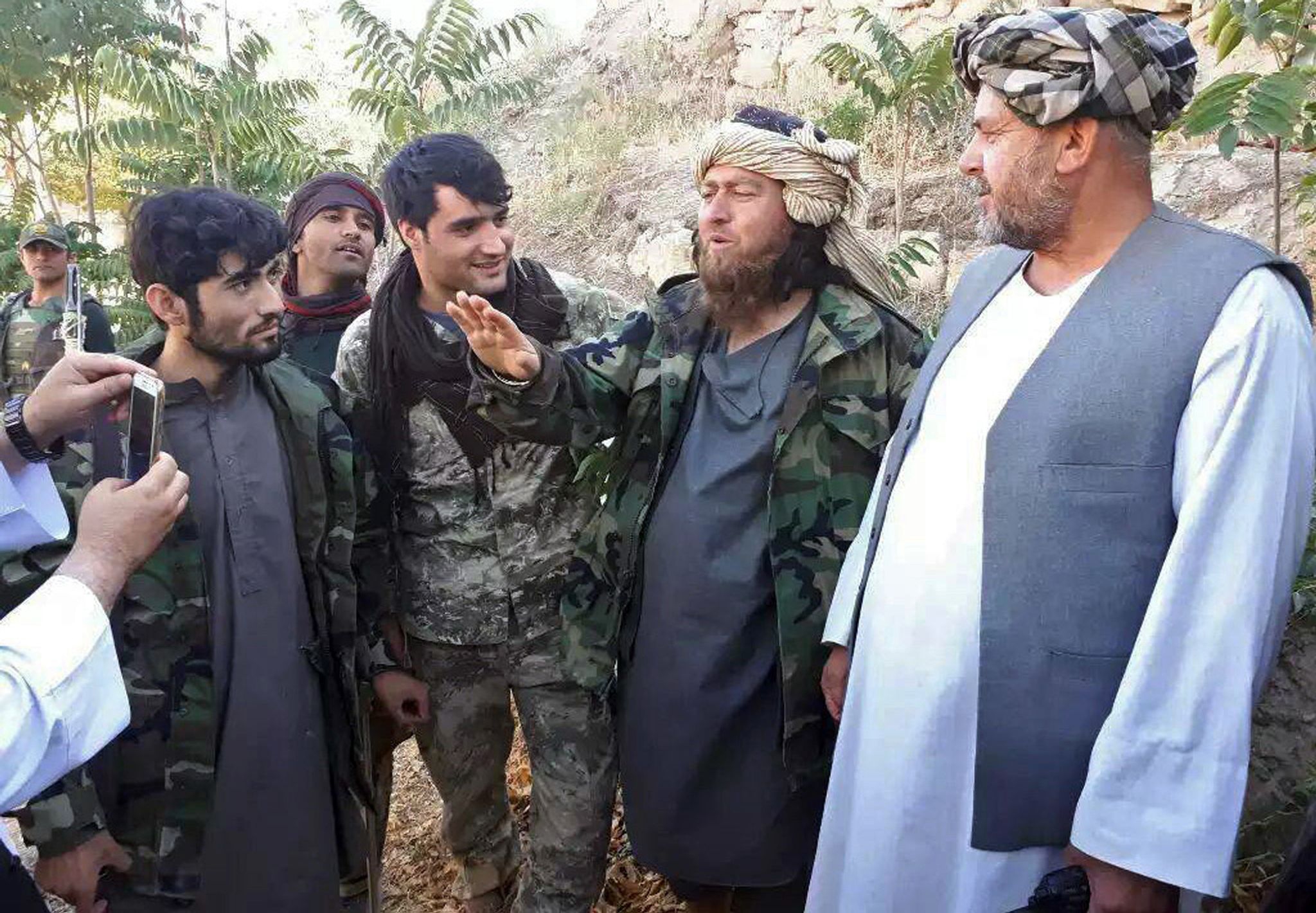 Hundreds of ISIS fighters surrender to Afghan, Taliban forces - Washington Times