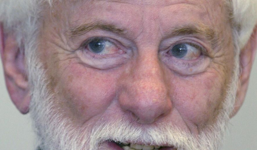 FILE - In this Saturday, May 4, 2002 file photo, Israeli peace activist Uri Avnery speaks at a press conference in Oldenburg, Germany. Avnery, a trailblazing Israeli journalist and peace activist and one of the first to openly advocate for a Palestinian state, has died aged 94, in Tel Aviv after suffering a stroke Monday Aug. 20, 2018. (AP Photo/Joerg Sarbach, File)