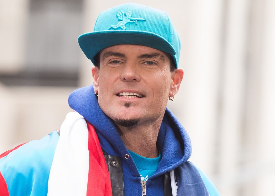 Vanilla Ice performs on NBC's "Today" show during the "I Love The 90's" morning concert at Rockefeller Plaza on Friday, April 29, 2016, in New York. (Photo by Charles Sykes/Invision/AP)